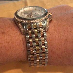 Michael Kors Accessories - MK Ladies watch Michael Kors Accessories - MK Ladies watch